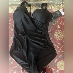 Bathing suit, women’s